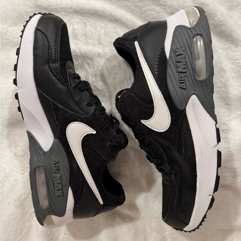 Nike Air Max Black and White Sneakers